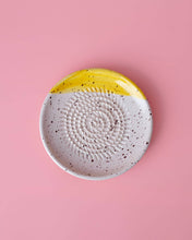 Load image into Gallery viewer, Ceramic Garlic Grater Plate - Small Yellow & White - Cinnamon